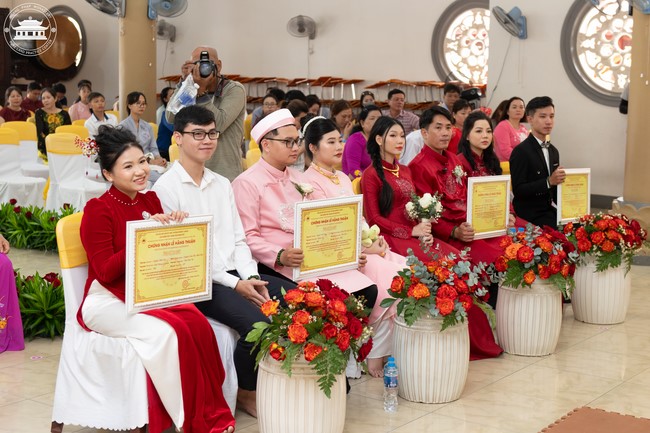 Wedding Ceremony at the pagoda