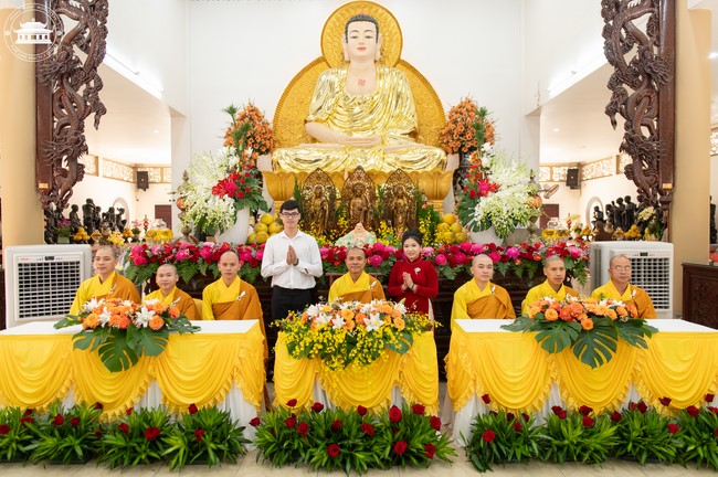 Wedding Ceremony at the pagoda