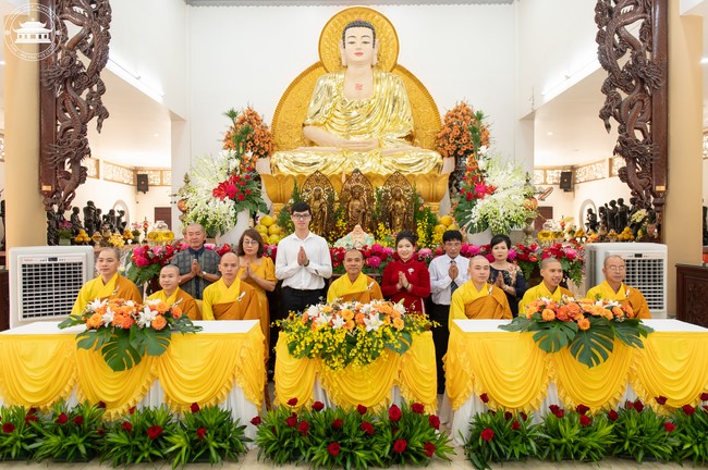Wedding Ceremony at the pagoda