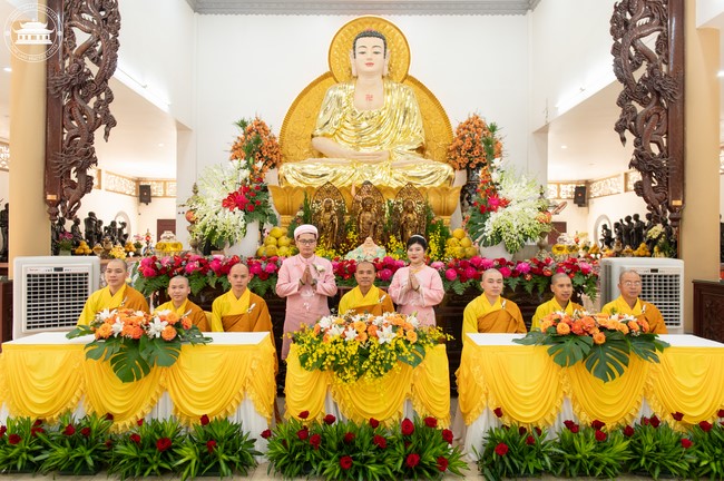 Wedding Ceremony at the pagoda