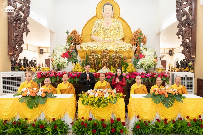 Wedding Ceremony at the pagoda