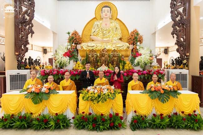 Wedding Ceremony at the pagoda