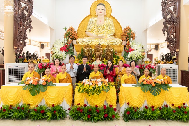 Wedding Ceremony at the pagoda