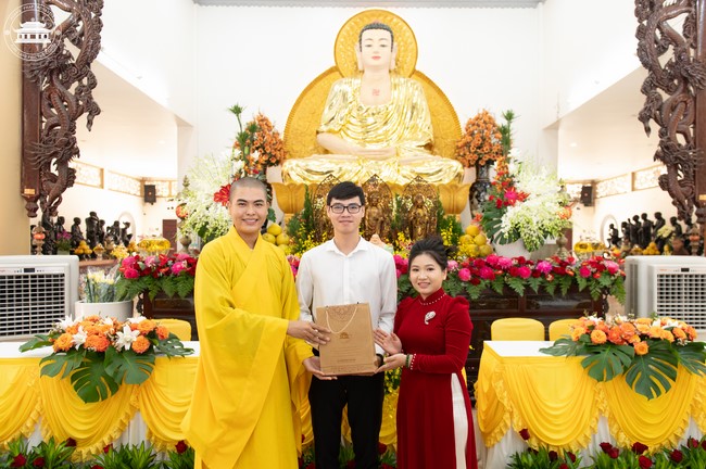 Wedding Ceremony at the pagoda