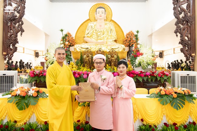 Wedding Ceremony at the pagoda