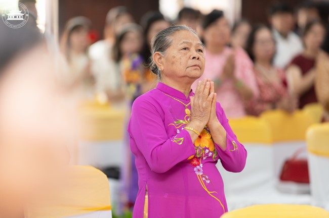 Wedding Ceremony at the pagoda