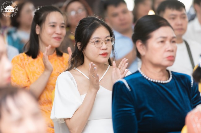 Wedding Ceremony at the pagoda