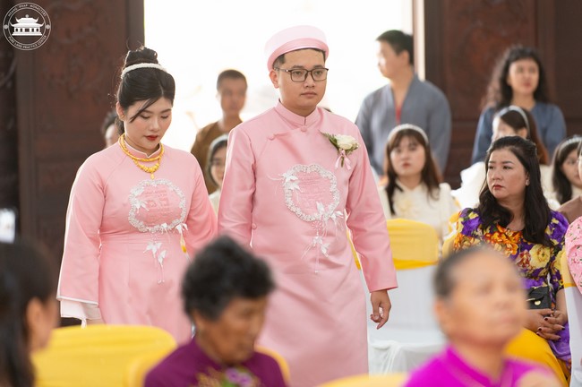 Wedding Ceremony at the pagoda