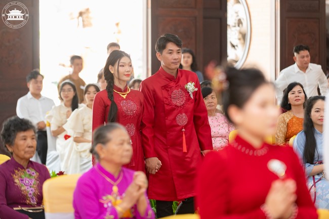 Wedding Ceremony at the pagoda