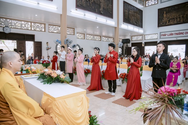 Wedding Ceremony at the pagoda