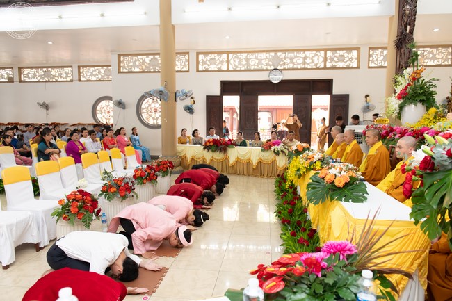 Wedding Ceremony at the pagoda