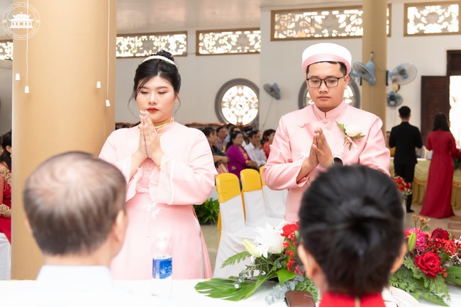 Wedding Ceremony at the pagoda