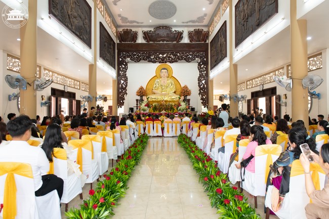 Wedding Ceremony at the pagoda