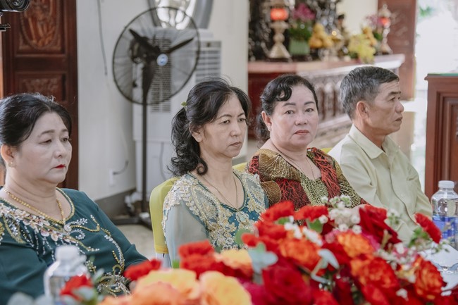Wedding Ceremony at the pagoda