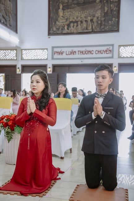 Wedding Ceremony at the pagoda