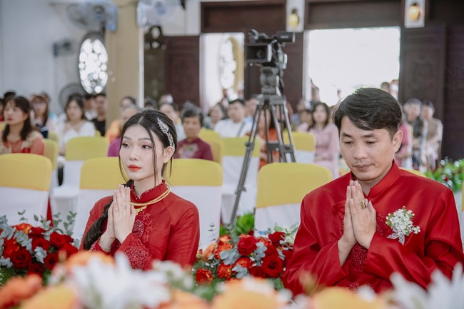 Wedding Ceremony at the pagoda
