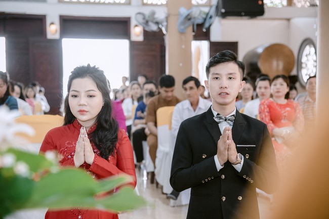 Wedding Ceremony at the pagoda