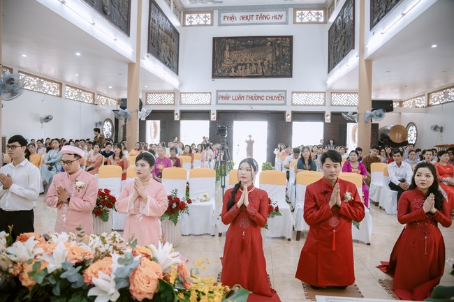 Wedding Ceremony at the pagoda