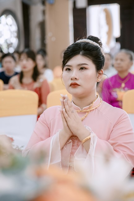 Wedding Ceremony at the pagoda