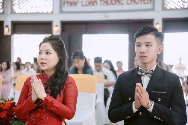 Wedding Ceremony at the pagoda