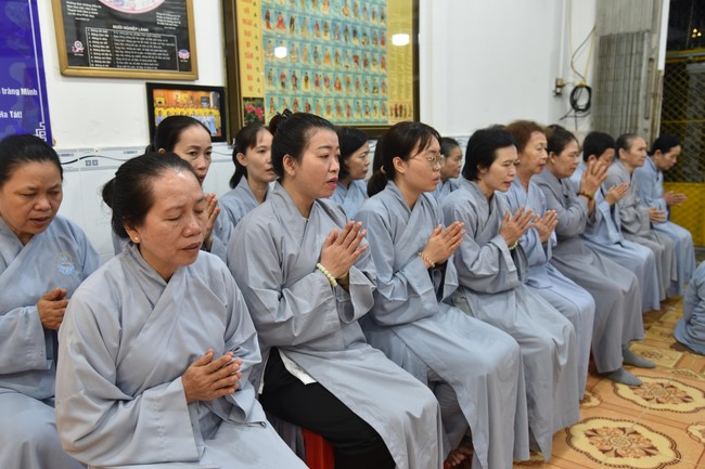 The 6th gratitude Ceremony and One-Day Practice at Minh Chat ashram in Can Tho