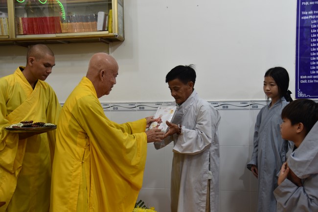 The 6th gratitude Ceremony and One-Day Practice at Minh Chat ashram in Can Tho