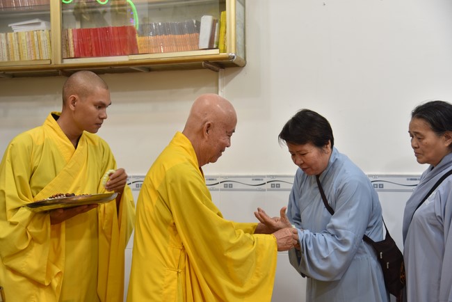 The 6th gratitude Ceremony and One-Day Practice at Minh Chat ashram in Can Tho