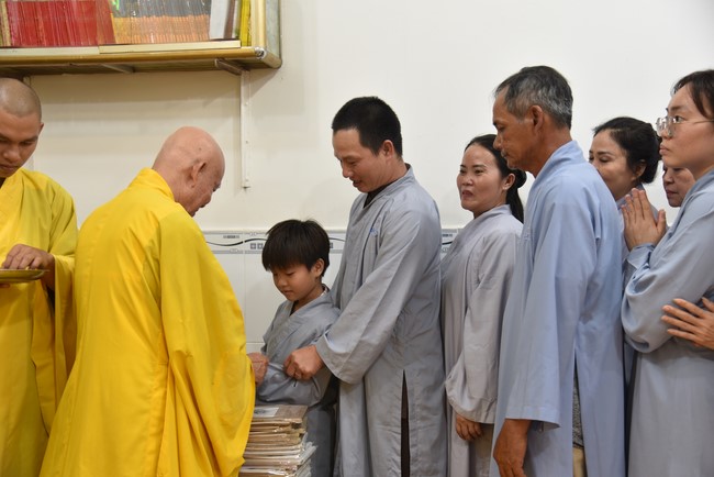 The 6th gratitude Ceremony and One-Day Practice at Minh Chat ashram in Can Tho