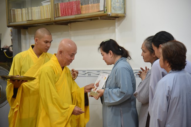 The 6th gratitude Ceremony and One-Day Practice at Minh Chat ashram in Can Tho