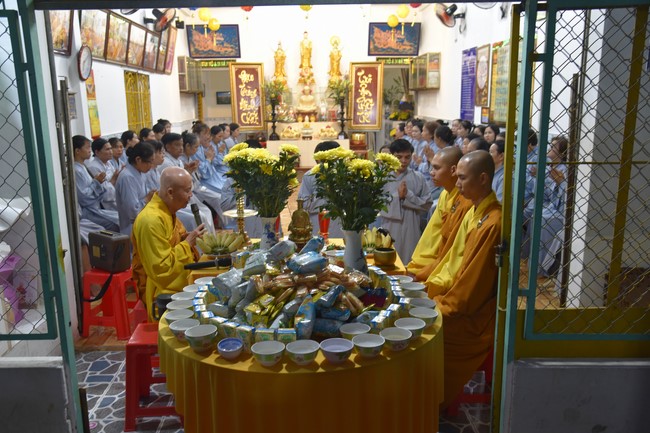 The 6th gratitude Ceremony and One-Day Practice at Minh Chat ashram in Can Tho
