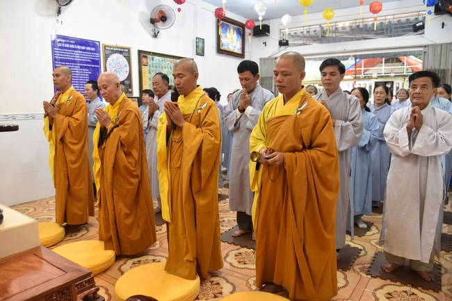 The 6th gratitude Ceremony and One-Day Practice at Minh Chat ashram in Can Tho