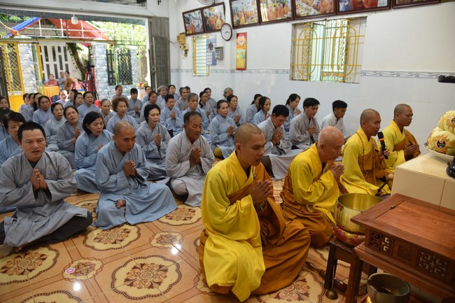 The 6th gratitude Ceremony and One-Day Practice at Minh Chat ashram in Can Tho