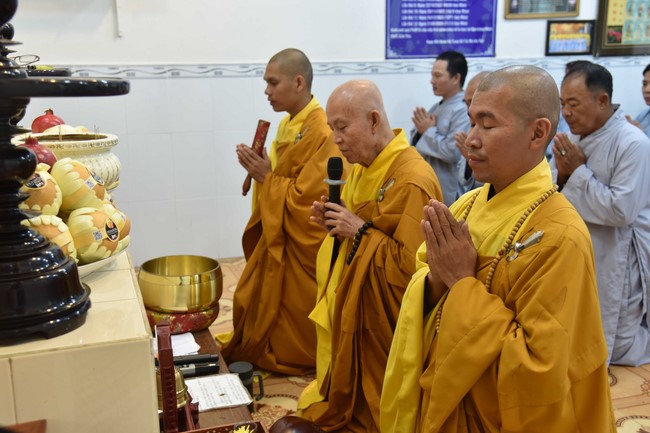 The 6th gratitude Ceremony and One-Day Practice at Minh Chat ashram in Can Tho