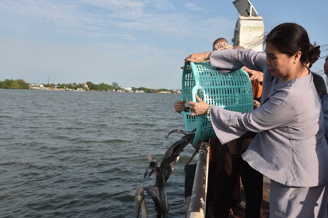 The 6th gratitude Ceremony and One-Day Practice at Minh Chat ashram in Can Tho