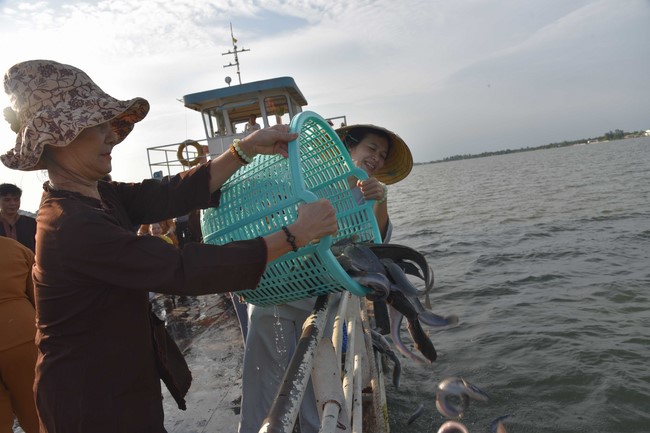 The 6th gratitude Ceremony and One-Day Practice at Minh Chat ashram in Can Tho