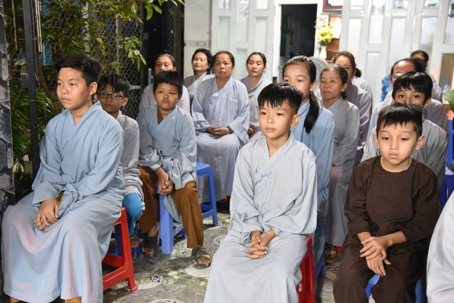 The 6th gratitude Ceremony and One-Day Practice at Minh Chat ashram in Can Tho