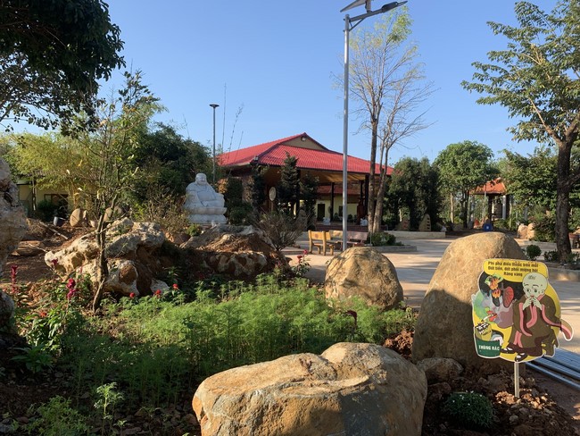 Repentant ceremony at Suoi Phap Pagoda