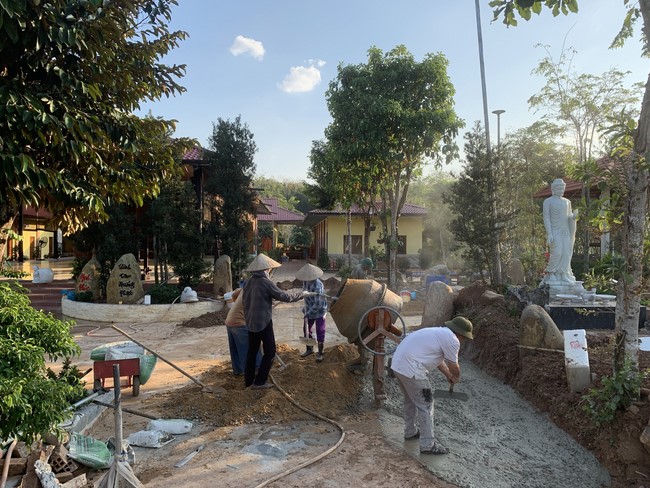 Repentant ceremony at Suoi Phap Pagoda
