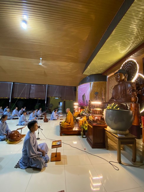Repentant ceremony at Suoi Phap Pagoda
