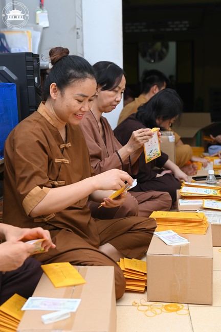 Công tác chuẩn bị đón xuân Giáp Thìn