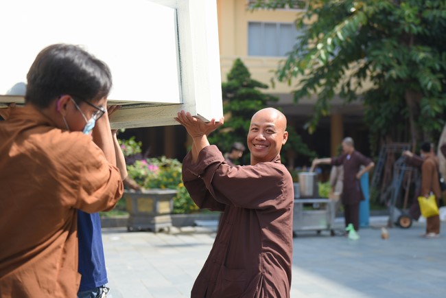 Công tác chuẩn bị đón xuân Giáp Thìn