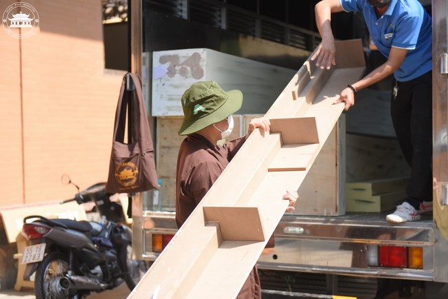 Công tác chuẩn bị đón xuân Giáp Thìn