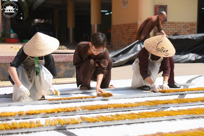 Công tác chuẩn bị đón xuân Giáp Thìn