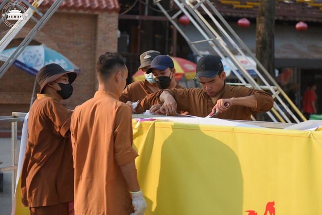 Công tác chuẩn bị đón xuân Giáp Thìn