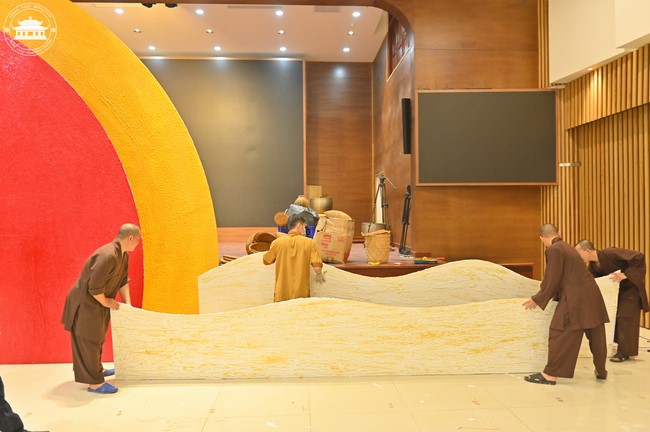 Công tác chuẩn bị đón xuân Giáp Thìn