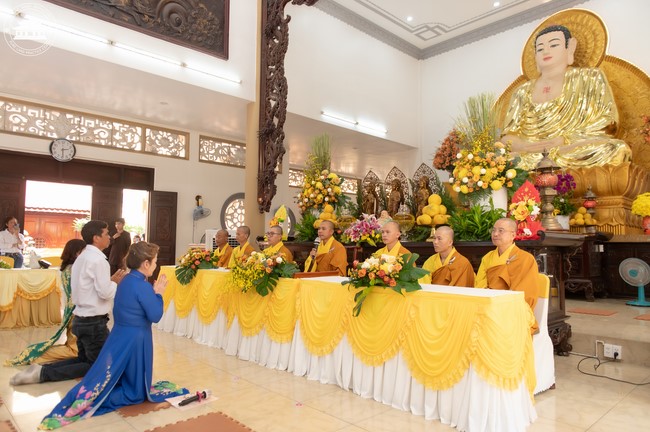 Wedding Ceremony at the pagoda
