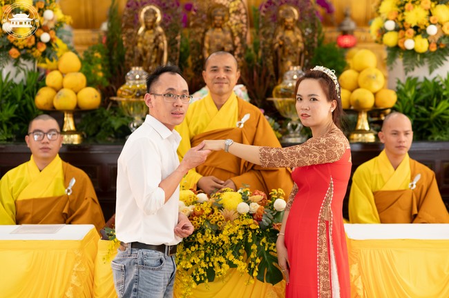 Wedding Ceremony at the pagoda