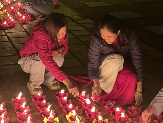 Chùa Đống Cao - Thanh Hoá: Đêm Hội Hoa Đăng Kỷ Niệm Đức Phật A Di Đà