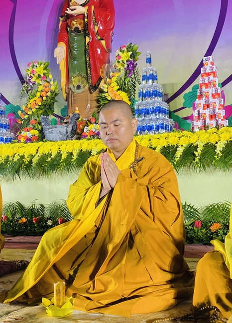 Chùa Đống Cao - Thanh Hoá: Đêm Hội Hoa Đăng Kỷ Niệm Đức Phật A Di Đà