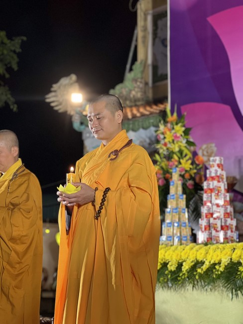 Chùa Đống Cao - Thanh Hoá: Đêm Hội Hoa Đăng Kỷ Niệm Đức Phật A Di Đà